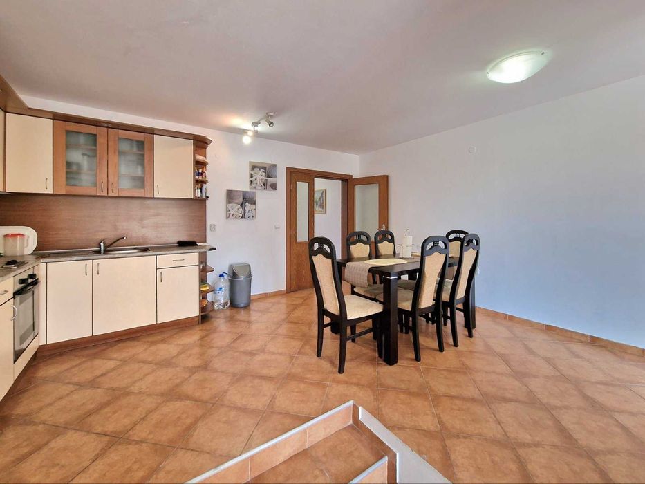 Продава се Къща в с. Кошарица, Област Бургас - 152 кв.м за 554 €/кв.м - Снимка #2