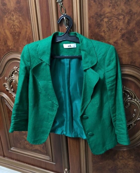Пиджаки от разных брендов (adl, mango, stradivarius), S-M (34-36)