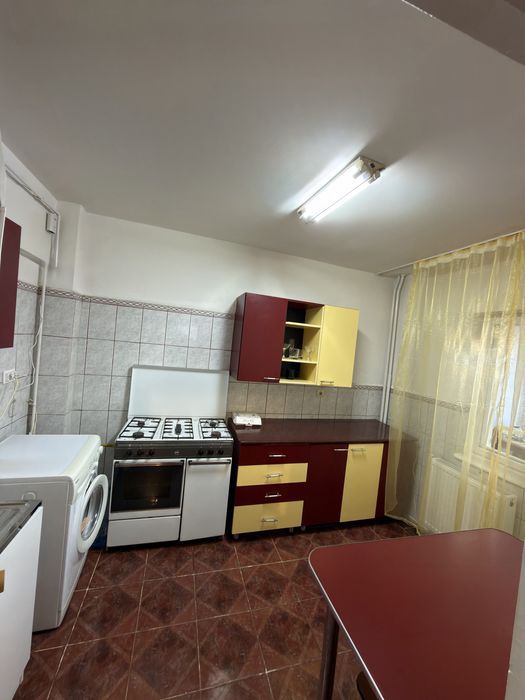 Apartament 3 camere ultracentral, de inchiriat