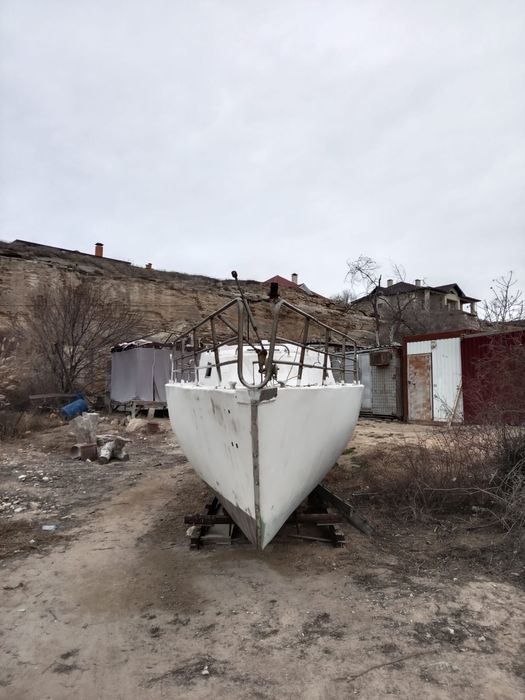 Корпус от яхты Актау