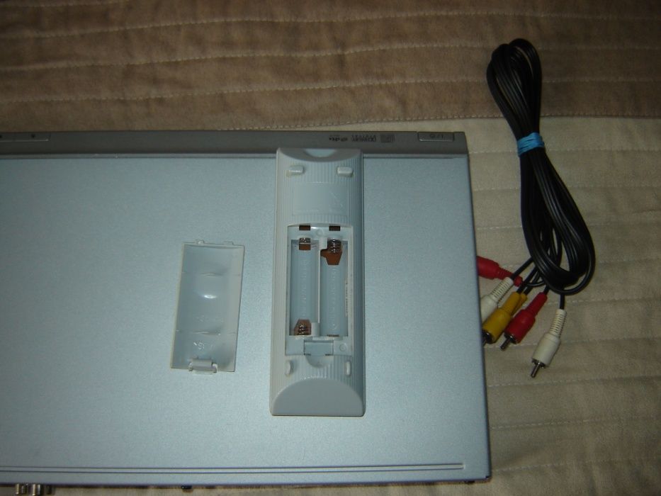 DVD Sony  cu telecomanda Original