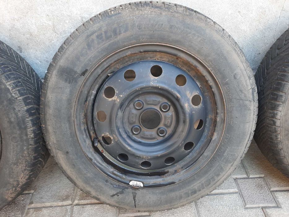 jante tabla 14" 4x100 cu anvelope michelin m+s 165/70r14 suzuki