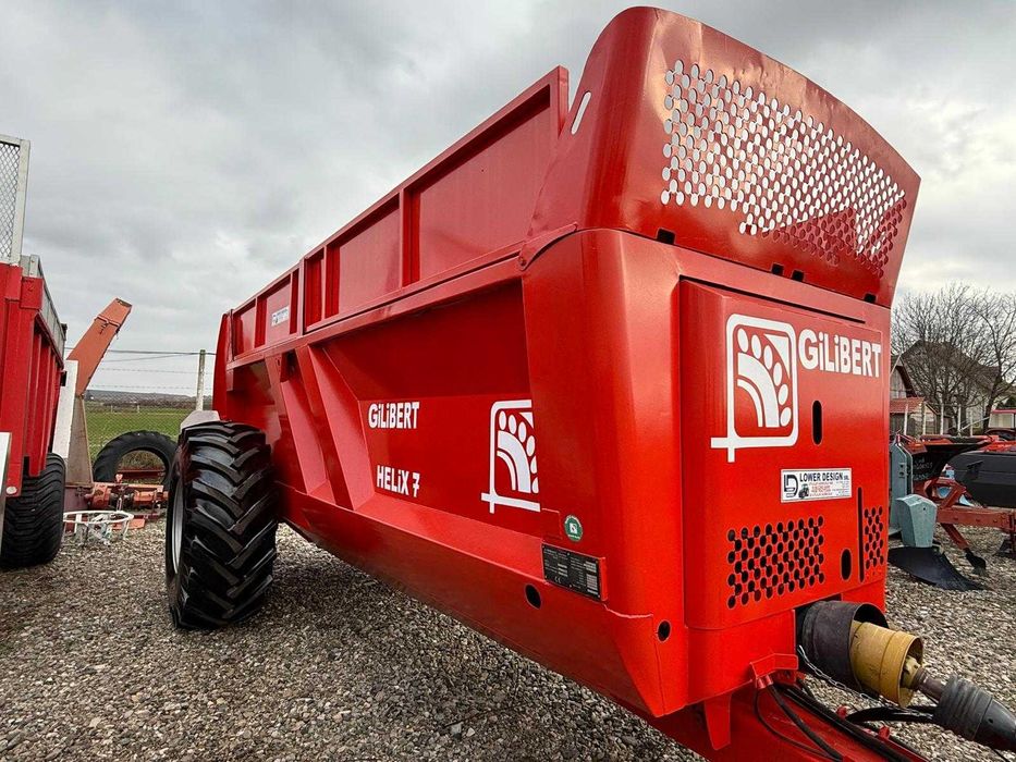Remorca imprastiat gunoi marca Gilibert Helix 7