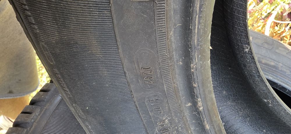 Гуми 4бр 275/60/20 - 1бр  - 125 евро