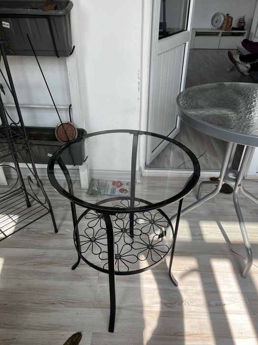 Два столика IKEA