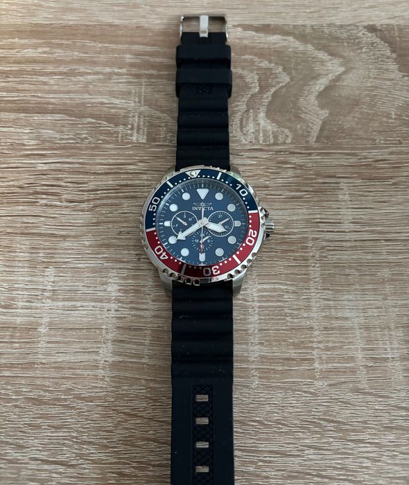 Часовник INVICTA Pro Diver