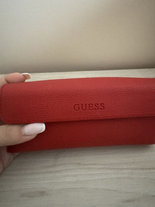 Слънчеви очила на Guess