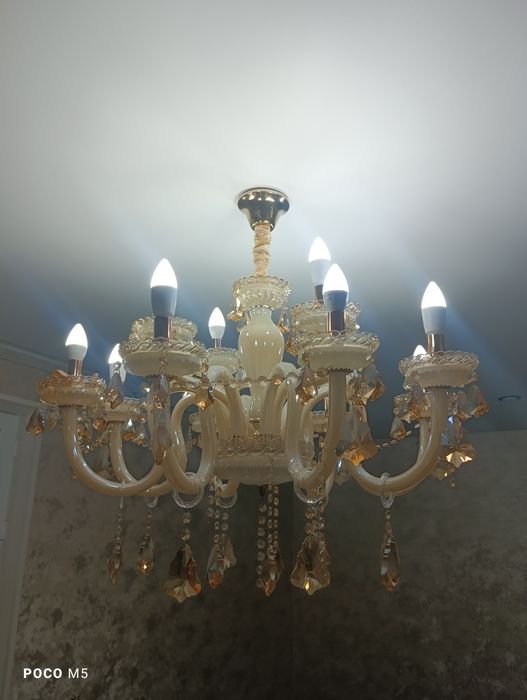 Люстра, в отличном состоянии