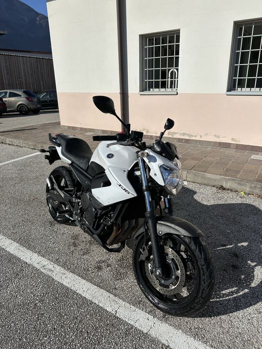 De vanzare Yamaha XJ6