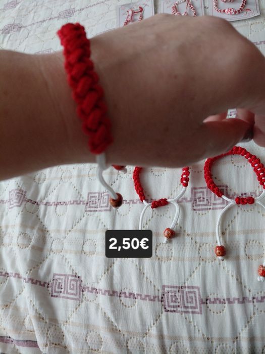 Изработени мартеници