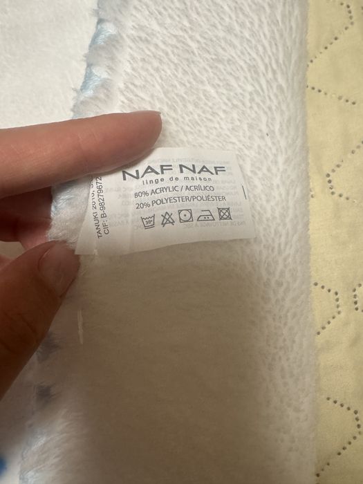 Patura groasa si pufoasa pentru copii, Naf Naf