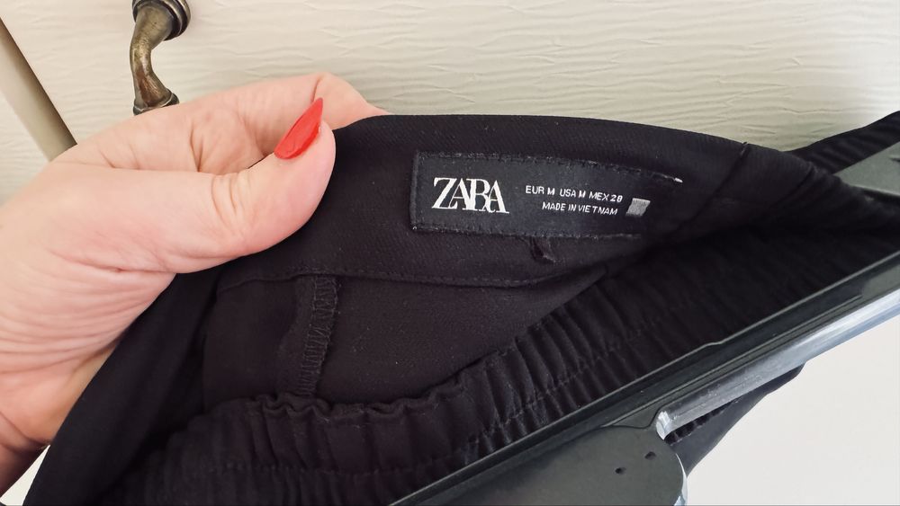 Pantaloni Zara marimea M