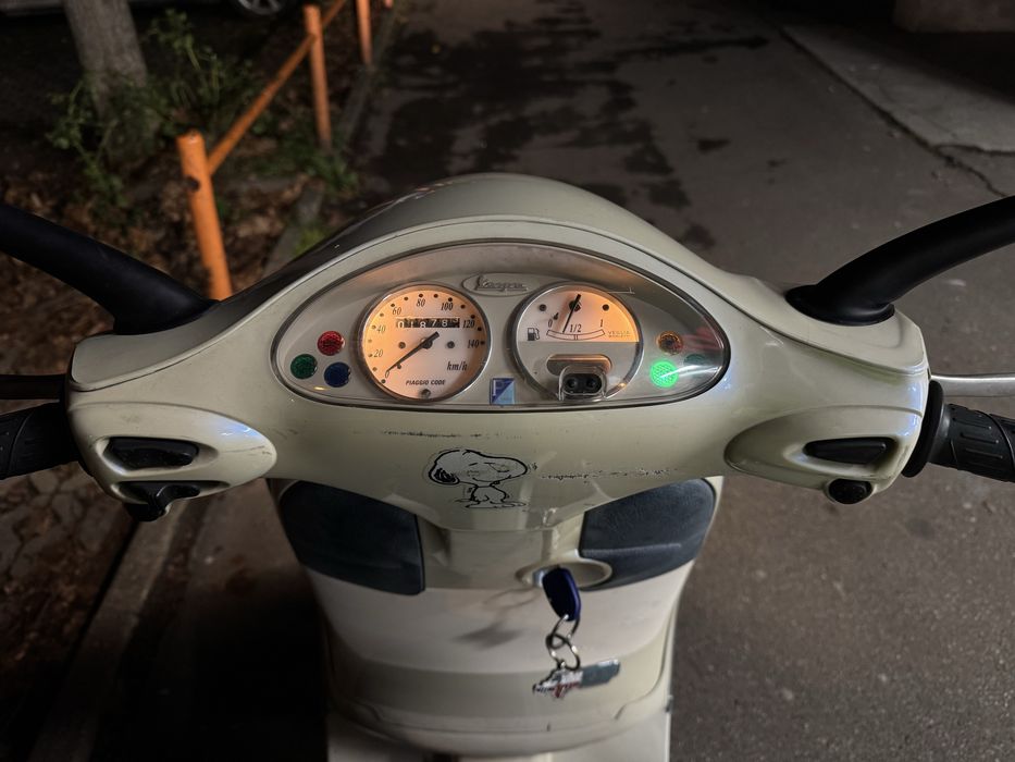 Vand scuter piaggio vespa 125 din 2004