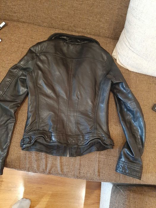 Кожено яке Bershka