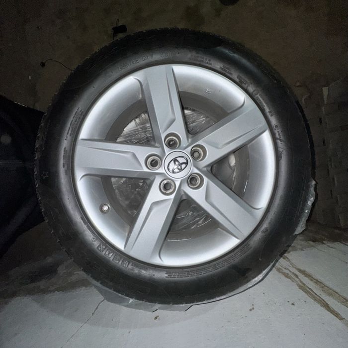 Диски с резиной camry50se американец