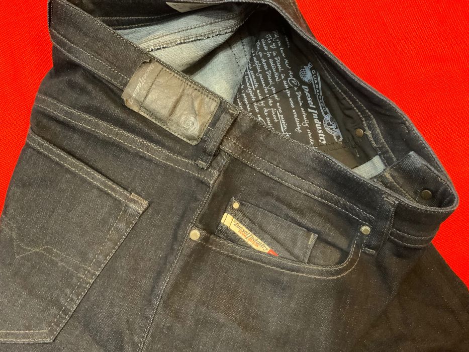 Diesel-оригинални дънки 32-33 разме