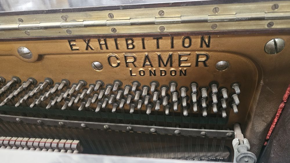 Антично 100 годишно пиано Cramer London.