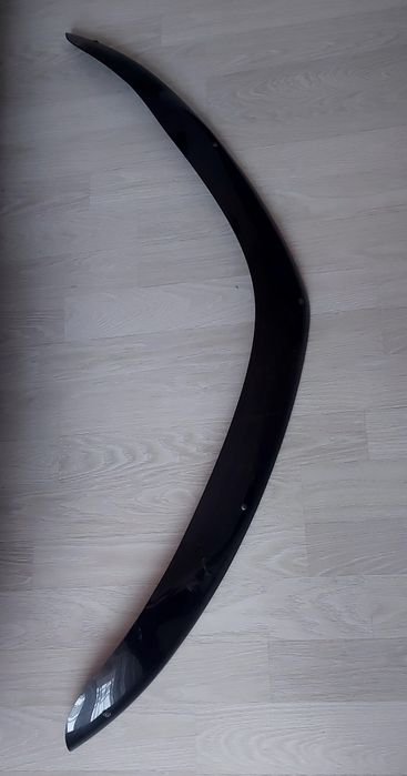 Мухабойка на капот