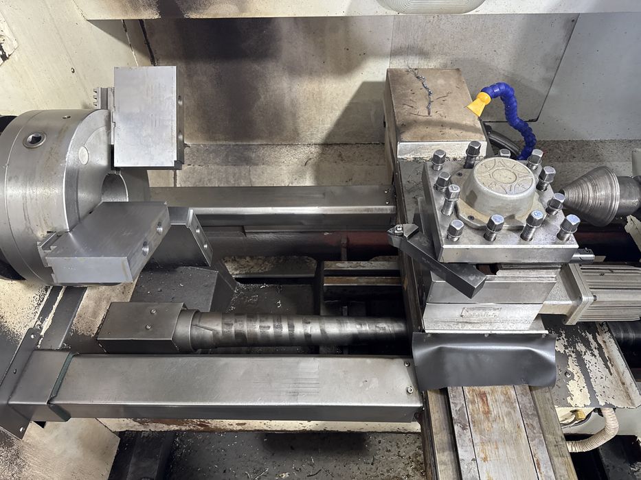 Токарный станок с ЧПУ