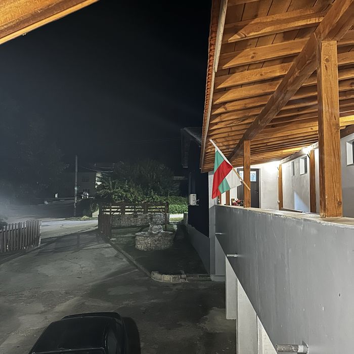 Дава се под наем Заведение в с. Добрина, Област Варна - 569 кв.м за 153 € - Снимка #3