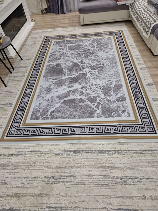 Продается новый безворсовый современный ковёр