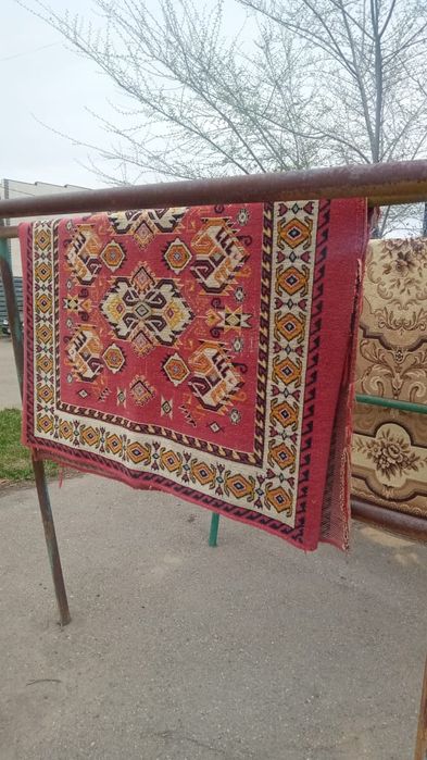 Продам ковер б/у