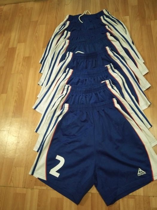 Продам спортивные майки и шорты