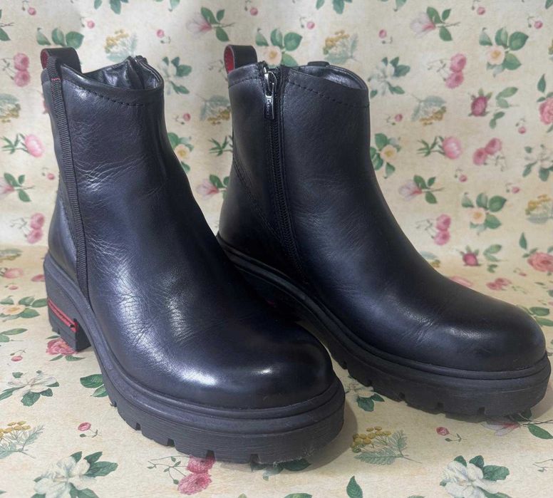 Botine Lasocki din piele naturală