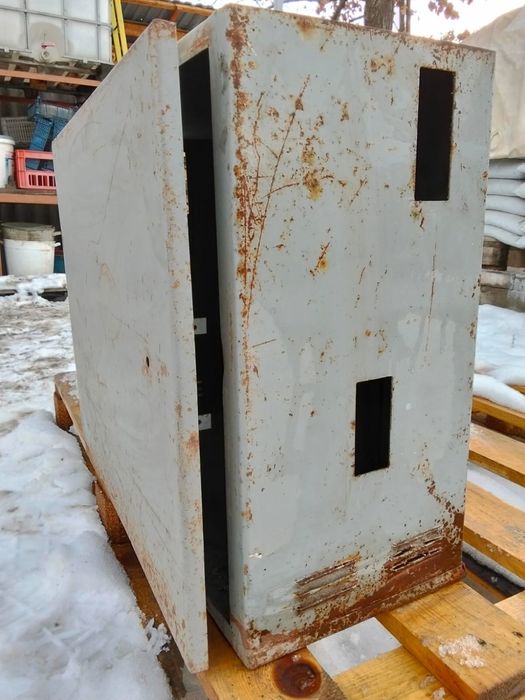 Ящик для электрощетчиков, электрощитовая