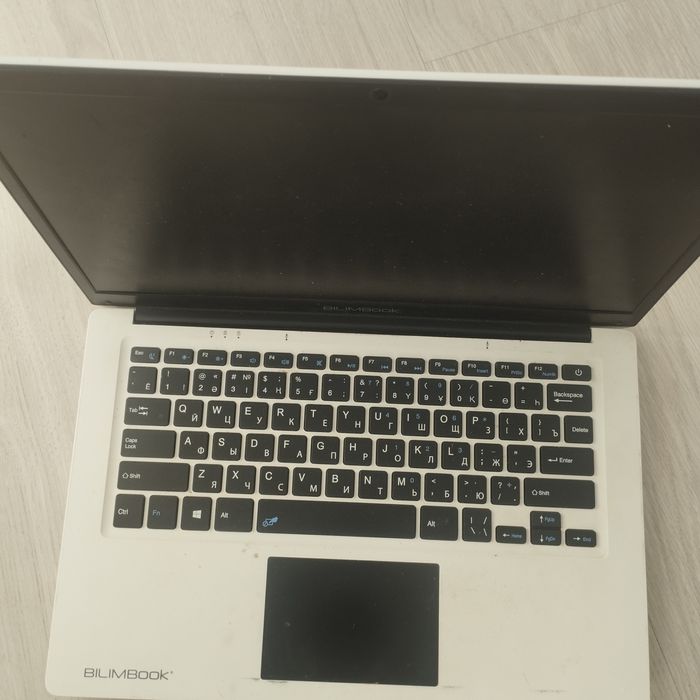 Ноутбук.  БілімБуук Bilimbook аламын