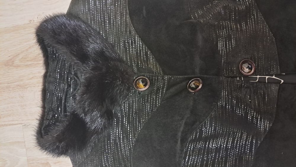 Замшевое пальто 46 размер