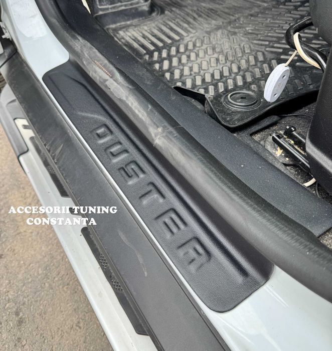Ornament Protectie Praguri - Dacia Duster 2