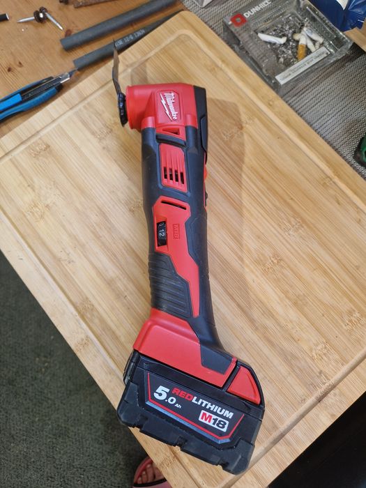 Multifuncțional Milwaukee M18 BMT