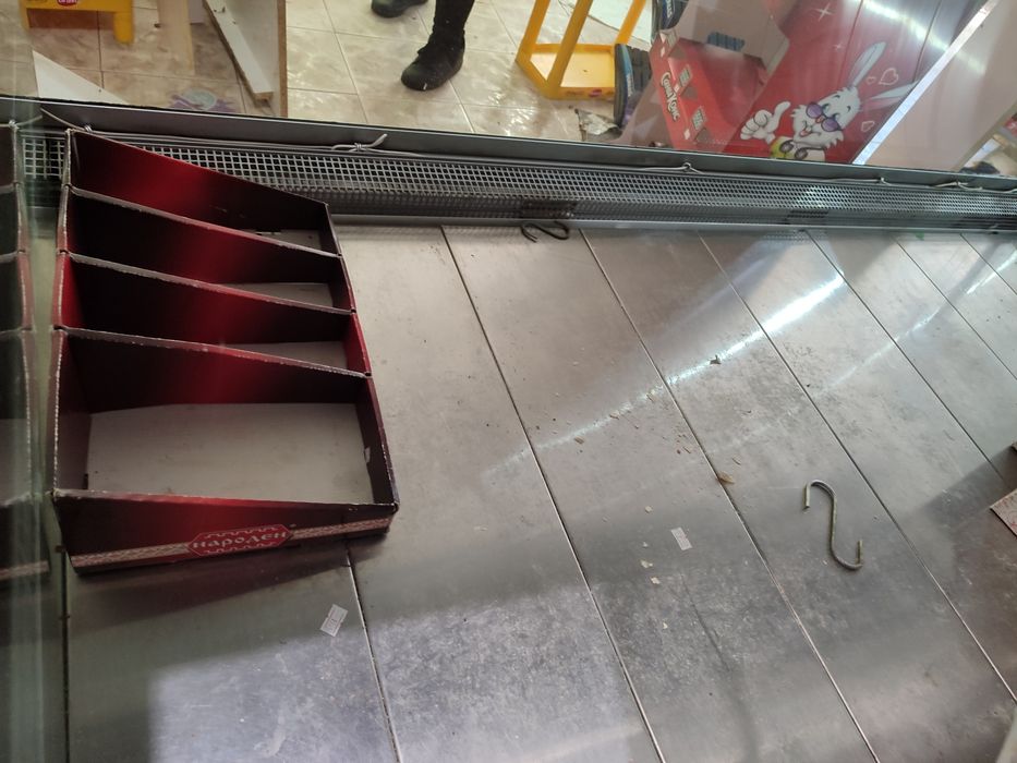 Хладилна витрина