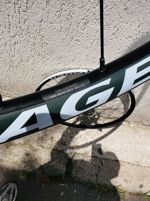 Roți Bontrager Paradigm SL 28"