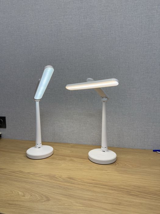 Настольная лампа