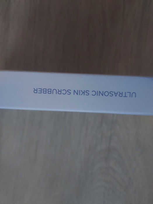 Spatulă ultrasonică pentru curățare facială – nou
