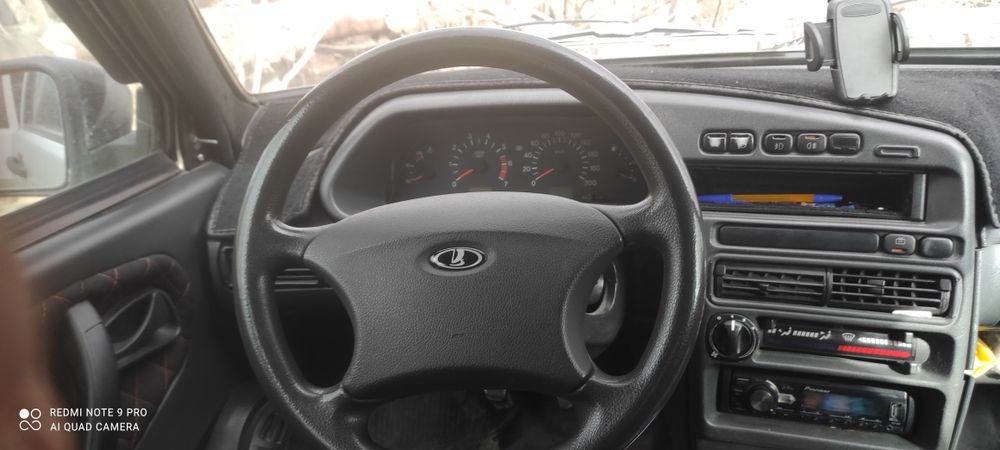 Автомобиль Ваз 2115