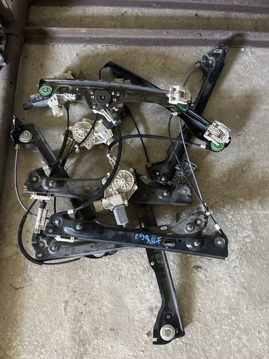 Macara geam bmw seria 3 e90 e91 e92 e93