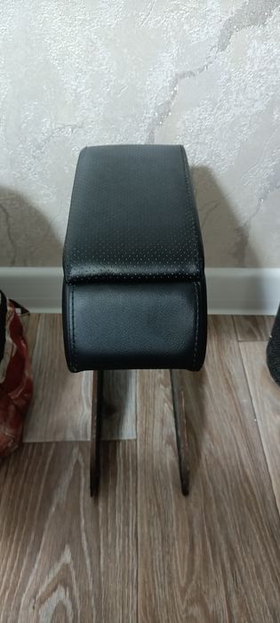 Продам подлокотник
