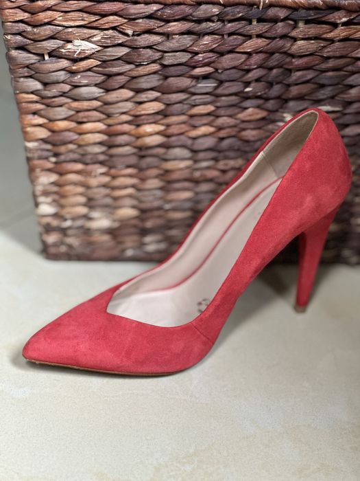 Обувки  ZARA естествен велур