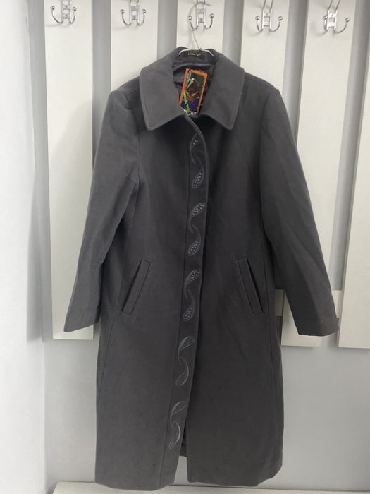 Продаю новое пальто