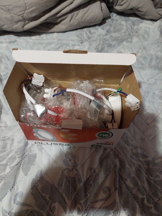 Лед луни ALUSSO 6 бр. в кутия