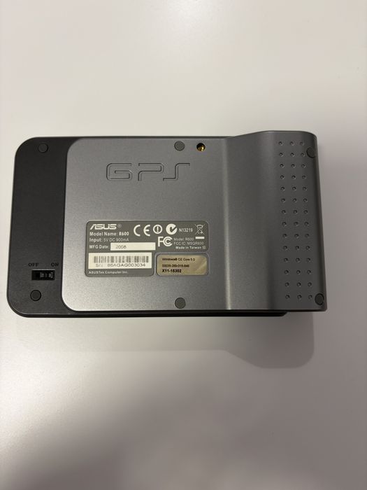 GPS навигация ASUS R600 – мултимедиен навигационен модул