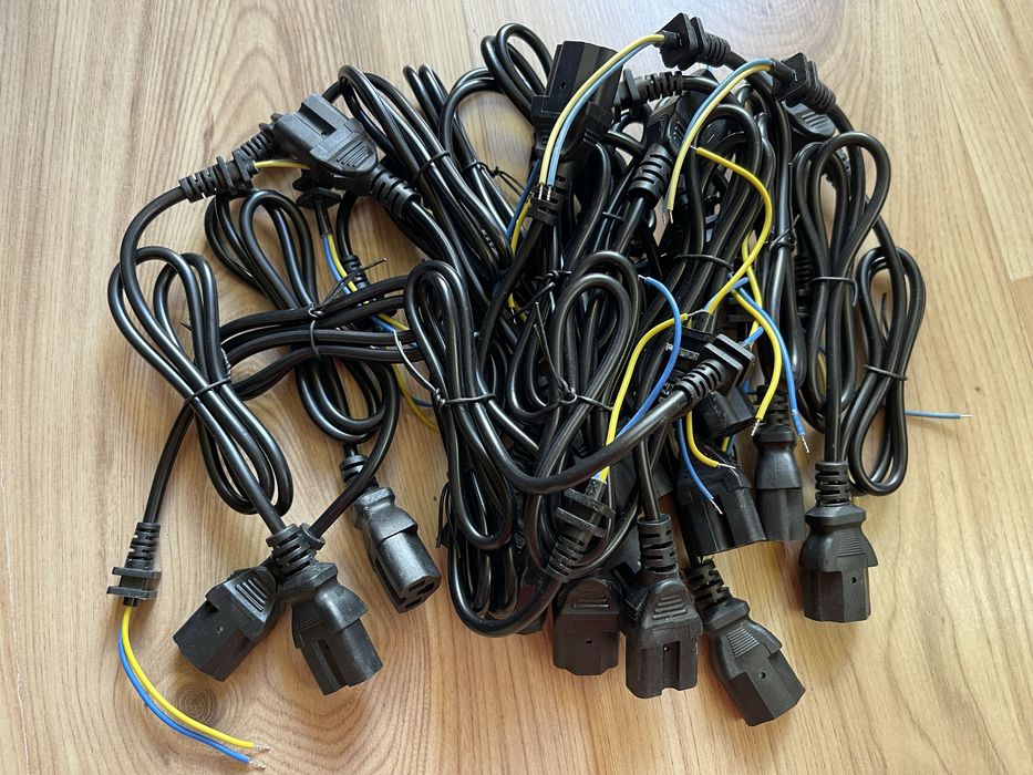 Конектори букси за триколки и скутери