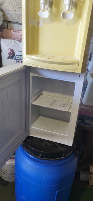 Диспенсер для воды