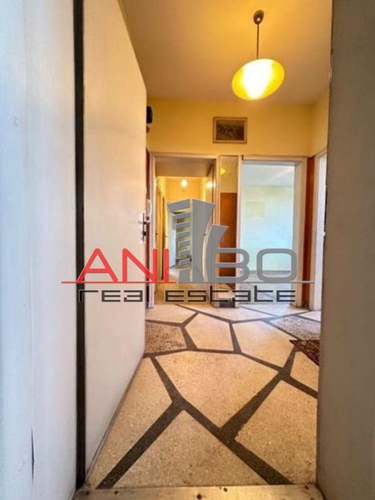 Продава се Тристаен апартамент в Варна, ВИНС - 120 кв.м за 2084 €/кв.м - Снимка #6