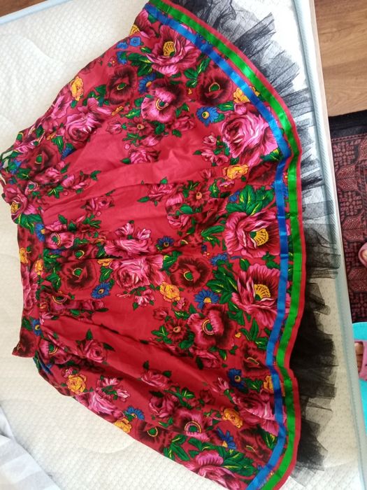 Fusta seamănă fustelor maramuresene