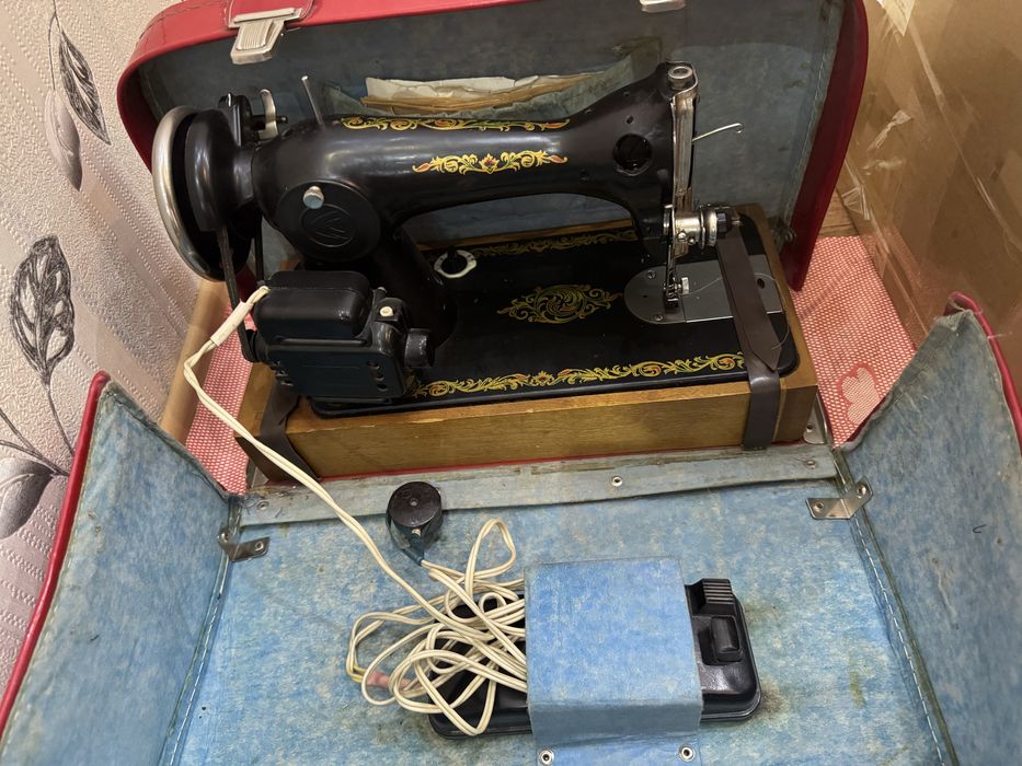 Швейная машинка электрическая