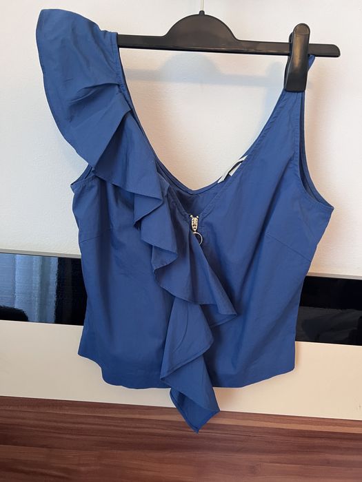 Top bluza H&M cu volan marime 34 XS de efect